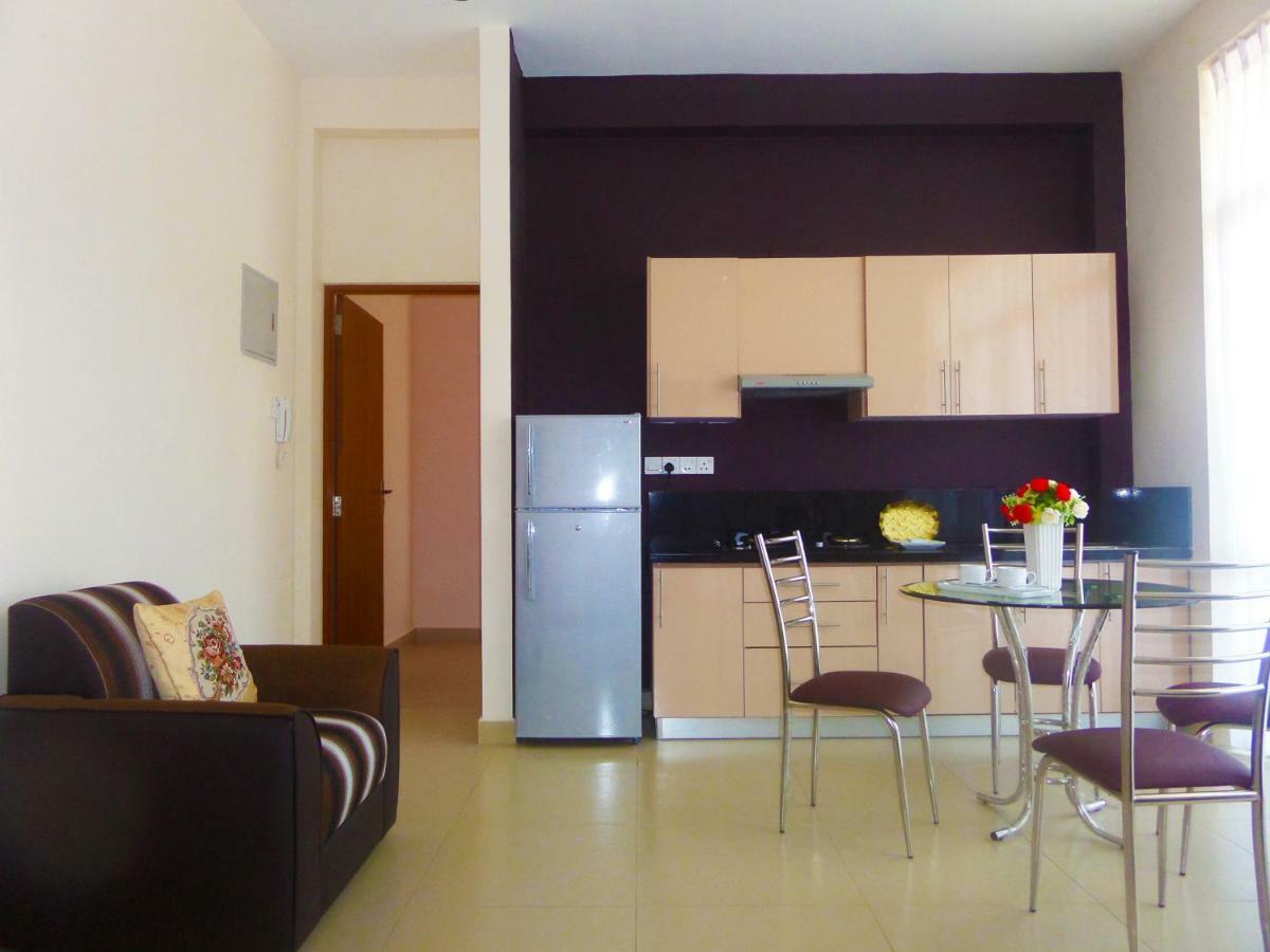 Vivas Residencies Luxury Apartments Dehiwala-Mount Lavinia Dış mekan fotoğraf