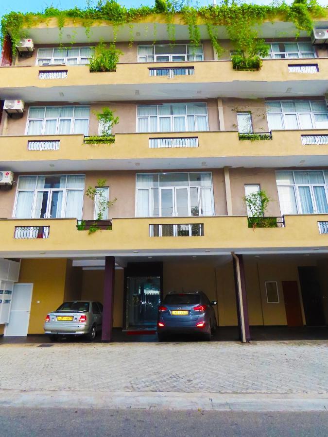 Vivas Residencies Luxury Apartments Dehiwala-Mount Lavinia Dış mekan fotoğraf